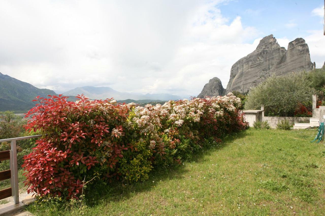 Under Meteora Villa Kalambaka